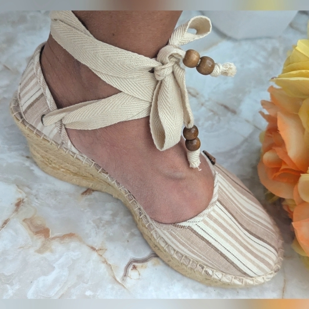 ROXY Womans Wedges Size 6.5